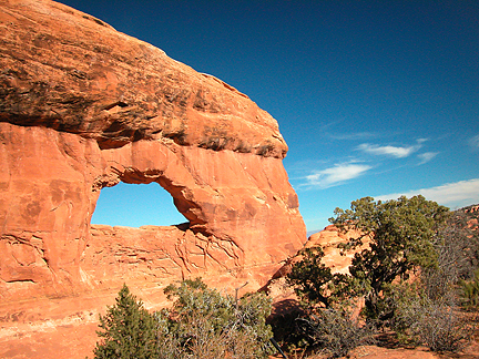 Far Out Arch, North Devils Garden, Arches National Park, Utah