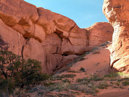 Sand Hill Arch, South of Marching Men, Arches National Park, Utah