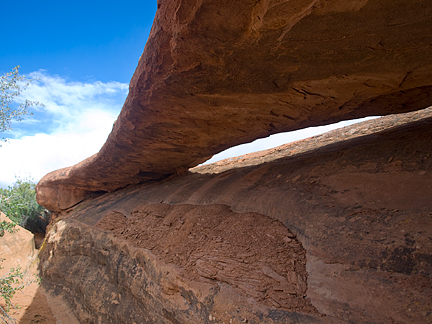 Slanted Eye Arch, Herdina Park, Arches National Park, Utah