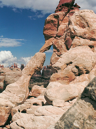 Horsehoof Arch, Butler Flat, Canyonlands National Park, Utah