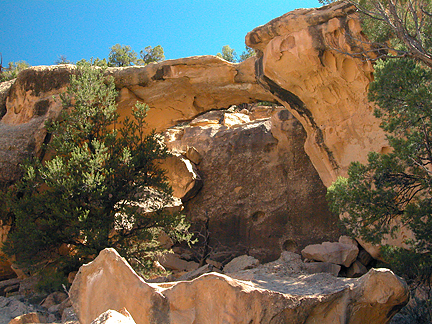 Serenity Natural Bridge, Dave Canyon, Grand Staircase-Escalante National Monument, Utah