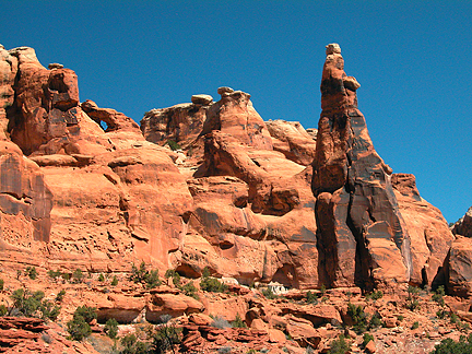 Bride Arch, Bride Canyon near Moab, Utah