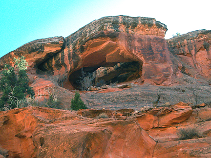 Holly Twin Bridge Inner, Crips Hole near Moab, Utah