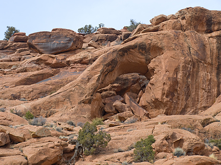 Jaggered Arch, Cache Valley Wash near Moab, Utah