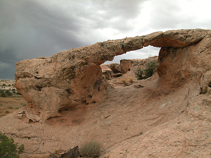 Juniper Arch, Spring Canyon Point near Moab, Utah