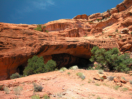 Ojo Arch, Little Canyon near Moab, Utah
