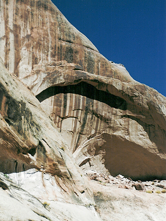 Outline Arch, North Fork Mill Creek near Moab, Utah