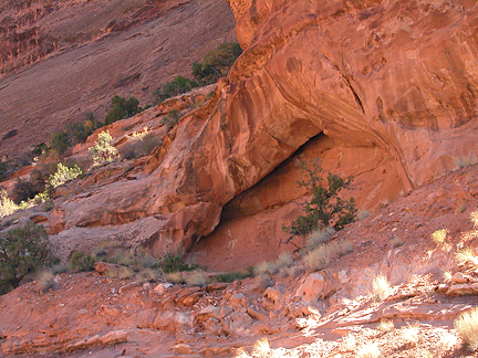 Quixotic Arch, Bootlegger Canyon, near Moab, Utah