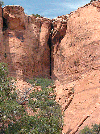 Rift Arch, Bull Canyon near Moab, Utah