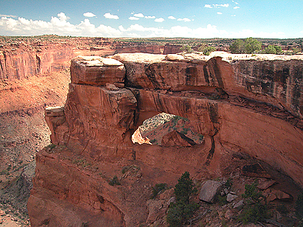 Wingate Window Arch, Hatch Point near Moab, Utah