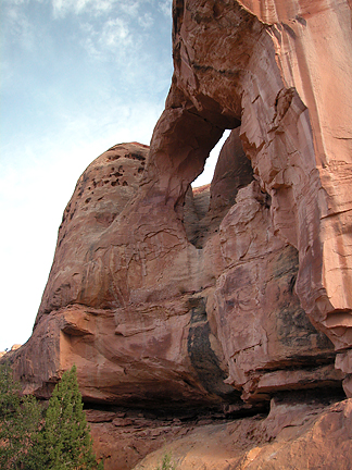 Campsite Arch, Lavendar Canyon, San Juan County, Utah