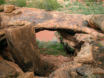 Ducket Arch, White Canyon, San Juan County, Utah