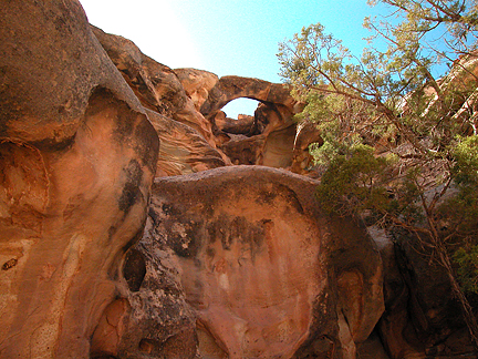 North Temple Wash Arch, Southeast of Temple Mountain, San Rafael Swell, Emery County, Utah